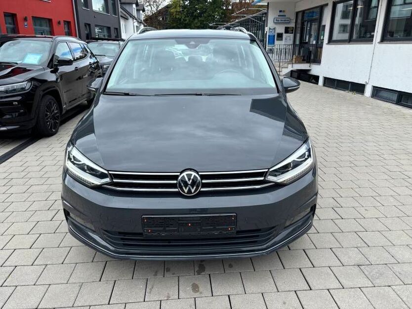 VW Touran 81.722 km 27.890 € Ismaning 85737