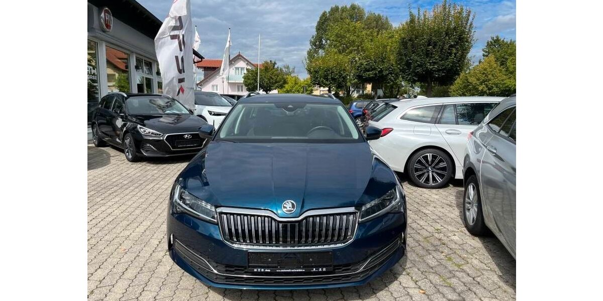Skoda Superb 76.629 km 28.490 &euro; Ismaning 85737