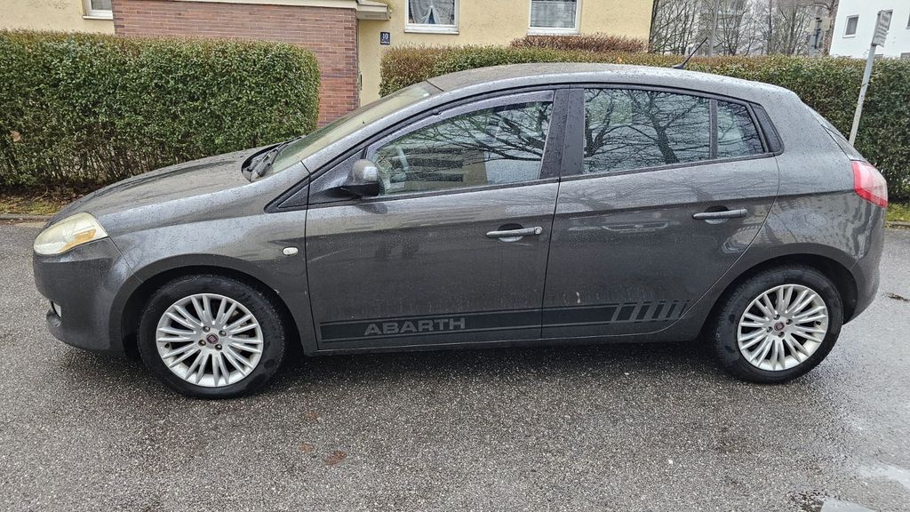 Fiat Bravo 234.300 km 1.000 &euro; München 81925