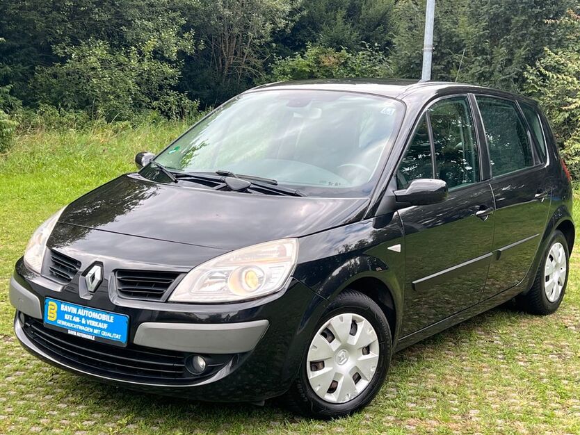 Renault Scenic 150.000 km 2.990 € München 81243