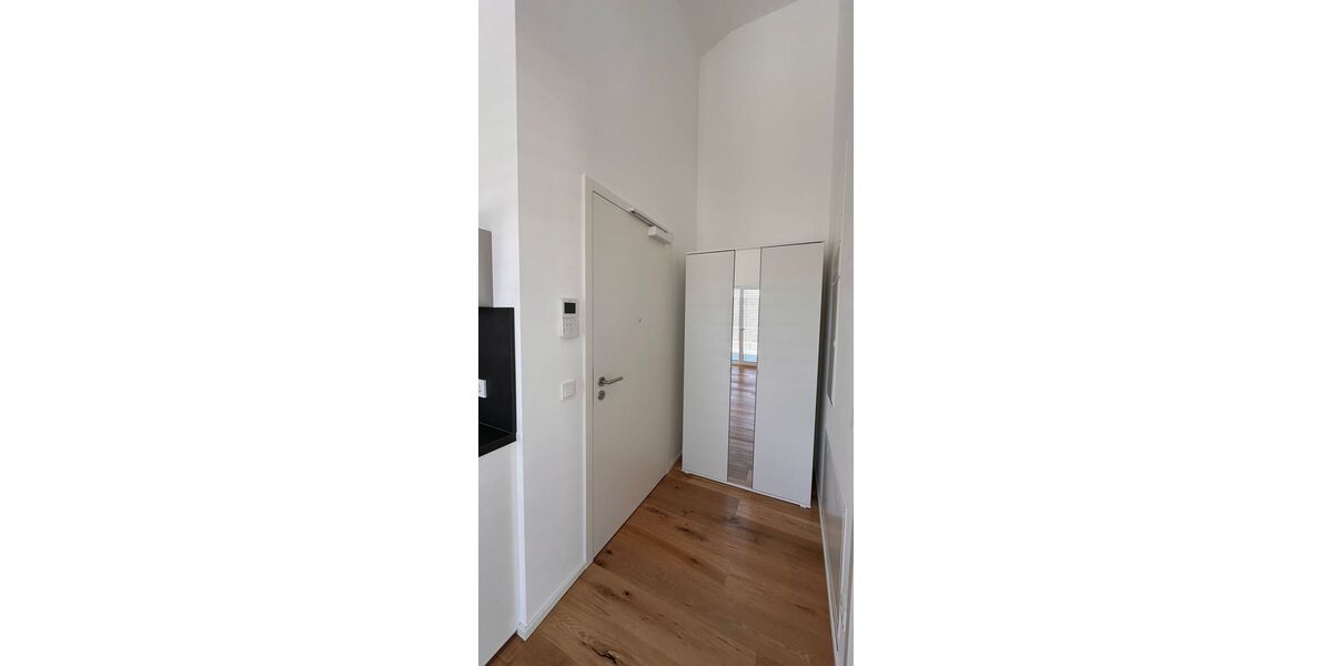 Helle 2-Zimmer-Dachterrassenwohnung - Nachmieter gesucht - 2- Germering | Angebot:26832024
