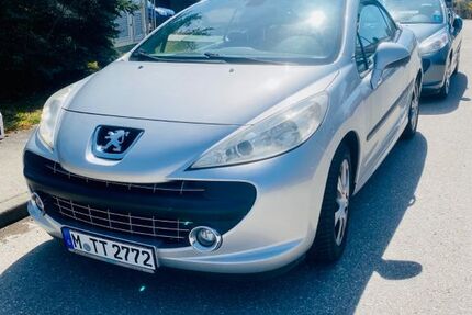 Peugeot 207 156.970 km 2.800 &euro; München 80339
