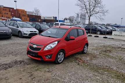 Chevrolet Spark 133.560 km 3.200 &euro; München 81829