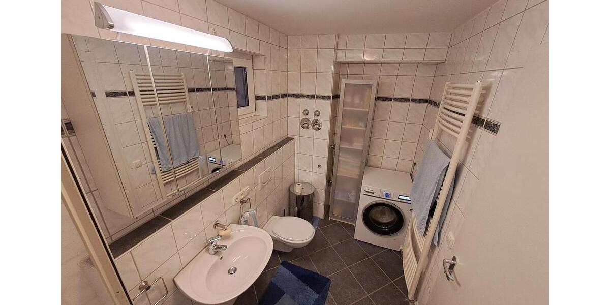 Wohnung mit Reihenendhaus-Charakter, PROVISIONSFREI 4 zimmer