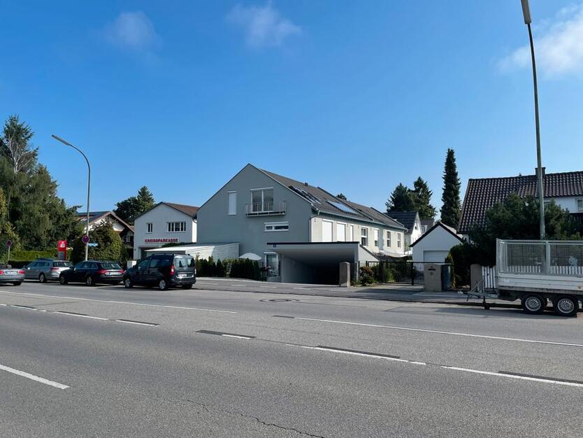 Moderne Dachgeschoßwohnung mit Loft-Charakter in Neuried – 93 m²