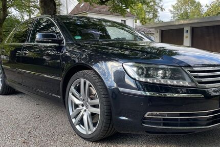 VW Phaeton 234.385 km 16.999 &euro; München 80636