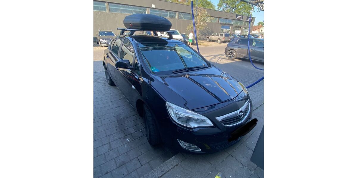 Opel Astra 173.000 km 5.000 &euro; München 81671