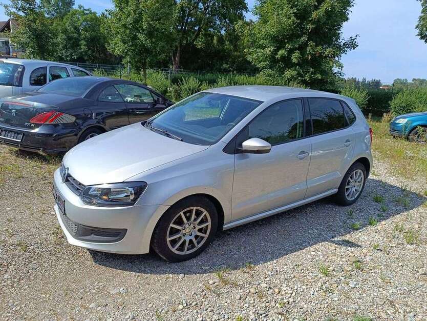 VW Polo 99.200 km 4.444 € Emmering 82275