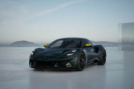 Lotus Emira 2.900 km 129.890 &euro; München 80939