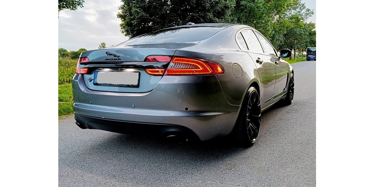 Jaguar XF 233.000 km 11.000 &euro; Zorneding 85604