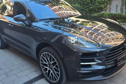 Porsche Macan 81.900 km 48.799 &euro; München 80689