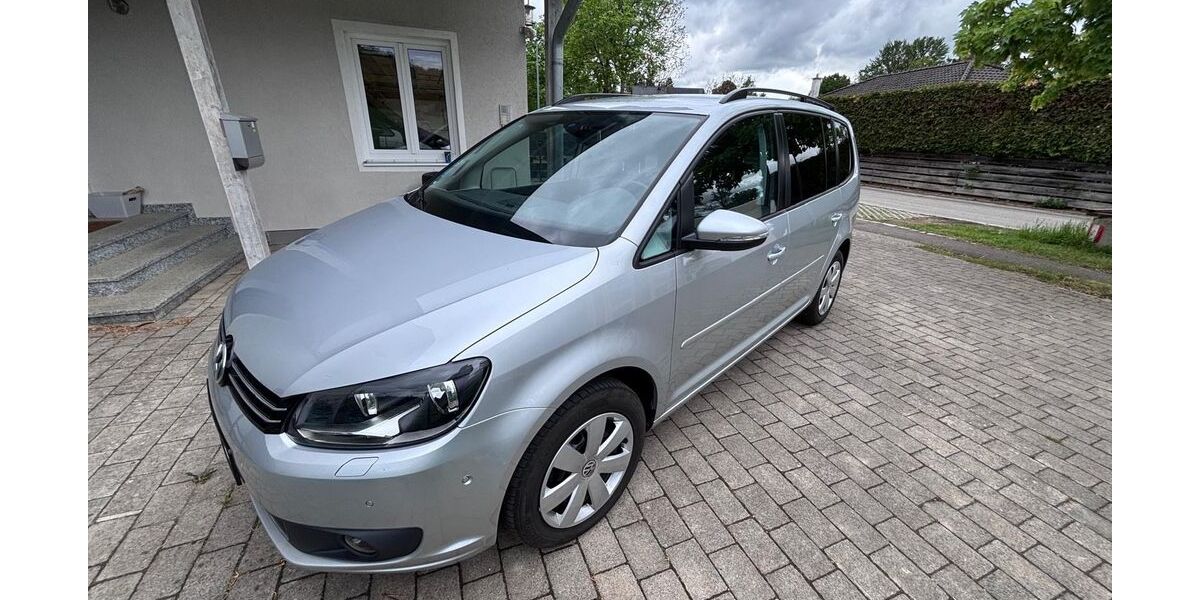 VW Touran 150.000 km 9.990 &euro; Schöngeising 82296