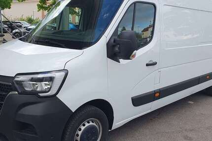 Renault Master 60.000 km 21.900 &euro; München 81825