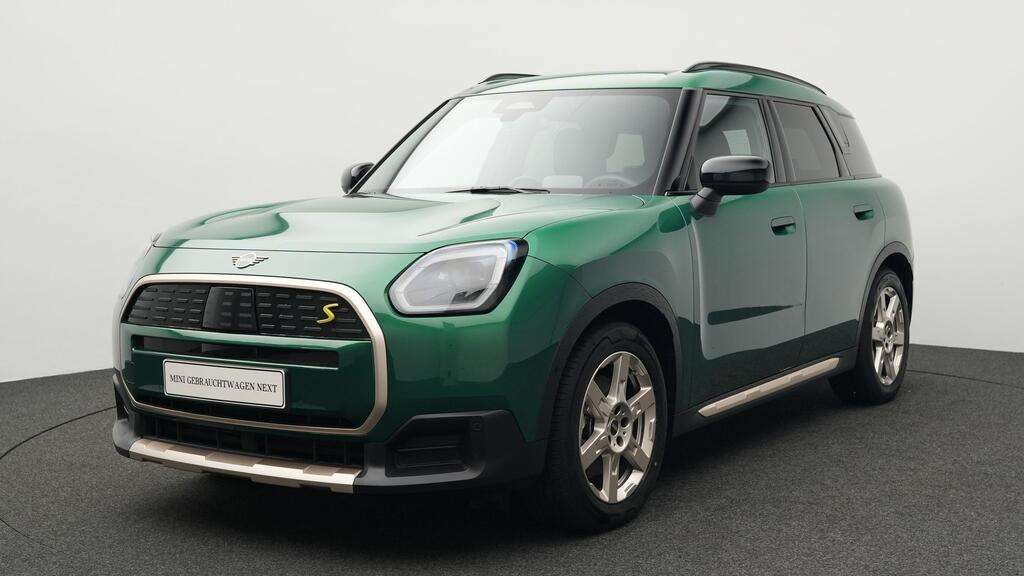 Mini Countryman SE All4 15.453 km 39.395 &euro; München 80788