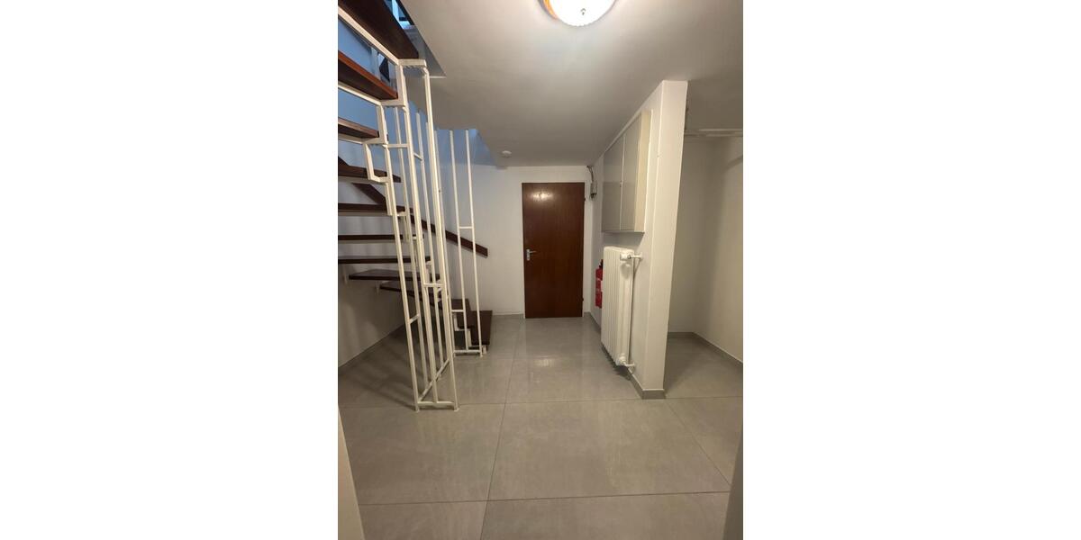 Reihenhaus Neufahrn bei Freising Mintraching-Grüneck - 7 Zimmer, 140 m&sup2;, 2.750&euro; | Angebot:26066116
