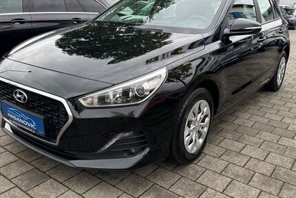 Hyundai i30 134.000 km 11.900 &euro; Dachau (bei München) 85221