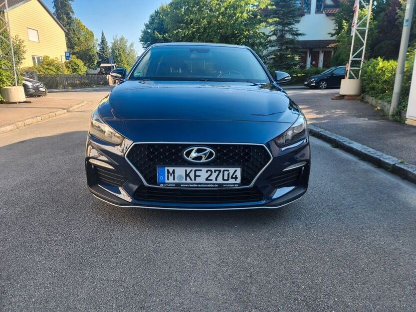 i30