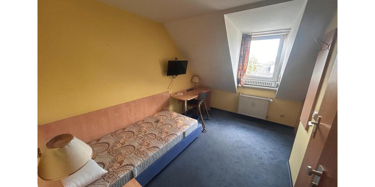 Dachgeschoßwohnung München Sendling-Westpark - 1 Zimmer, 20 m&sup2;, 950&euro; | Angebot:26561822