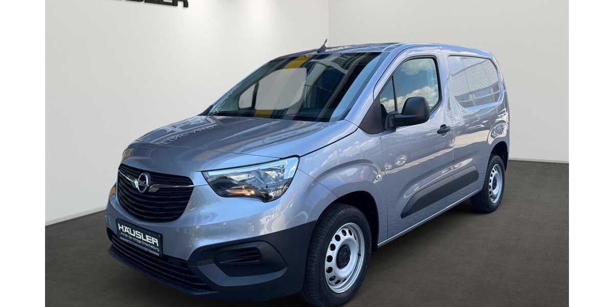 Opel Combo 9.200 km 18.990 &euro; Feldkirchen 85622
