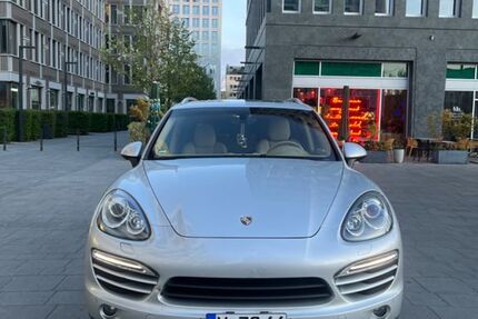 Porsche Cayenne 201.000 km 16.100 &euro; Garching bei München 85748