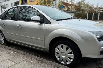 Ford Focus 181.000 km 1.990 &euro; München 85579