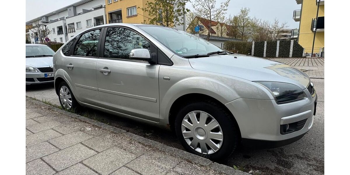 Ford Focus 181.000 km 1.990 &euro; München 85579