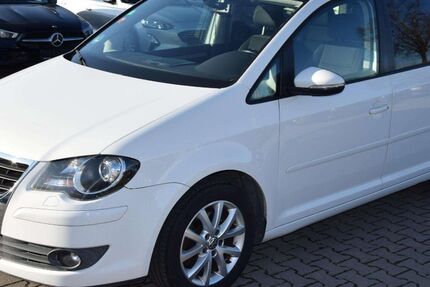 VW Touran 233.000 km 4.900 &euro; Poing 85586