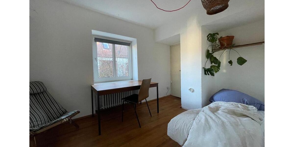 Zwei Parteien unter einem Dach mit Garten 4 zimmer