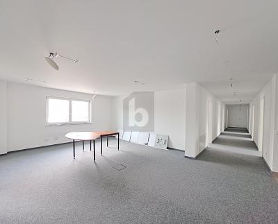 TOP-FLÄCHE IM 1. OG MIT AUFZUG + TG-PLÄTZEN - Gewerbeobjekt Germering | Angebot:26319937