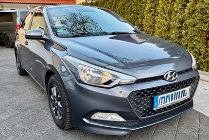 Hyundai i20 163.500 km 5.999 &euro; München 81243