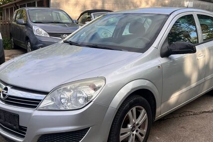 Opel Astra 233.000 km 1.300 € Fürstenfeldbruck 82256