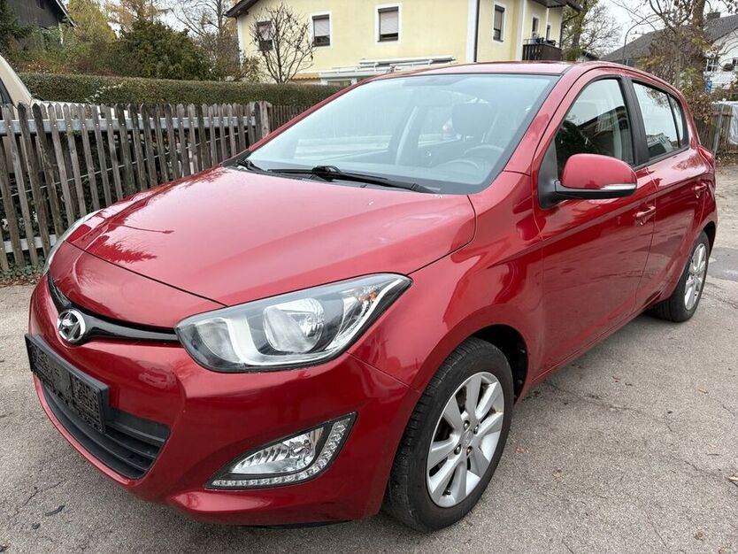 i20