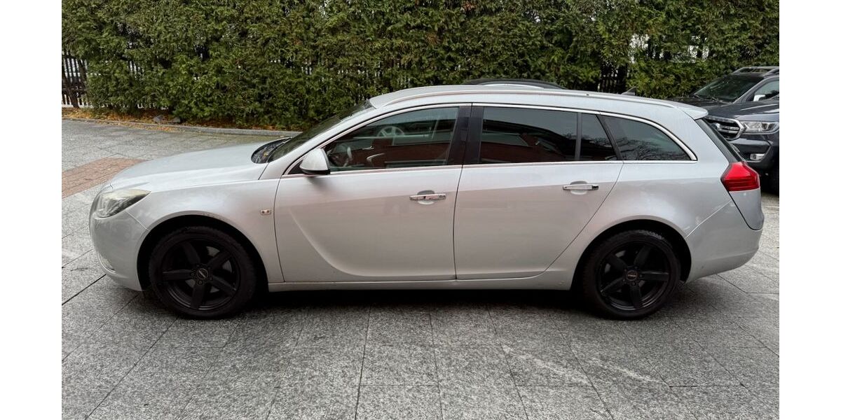 Opel Insignia 308.000 km 1.980 &euro; München 81827