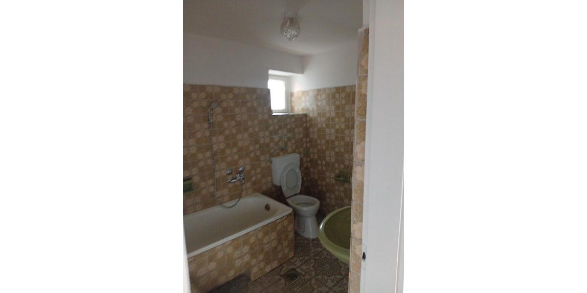 Einfamilienhaus München Ludwigsvorstadt-Isarvorstadt - 4 Zimmer, 70 m&sup2;, 67.500&euro; | Angebot:27225297
