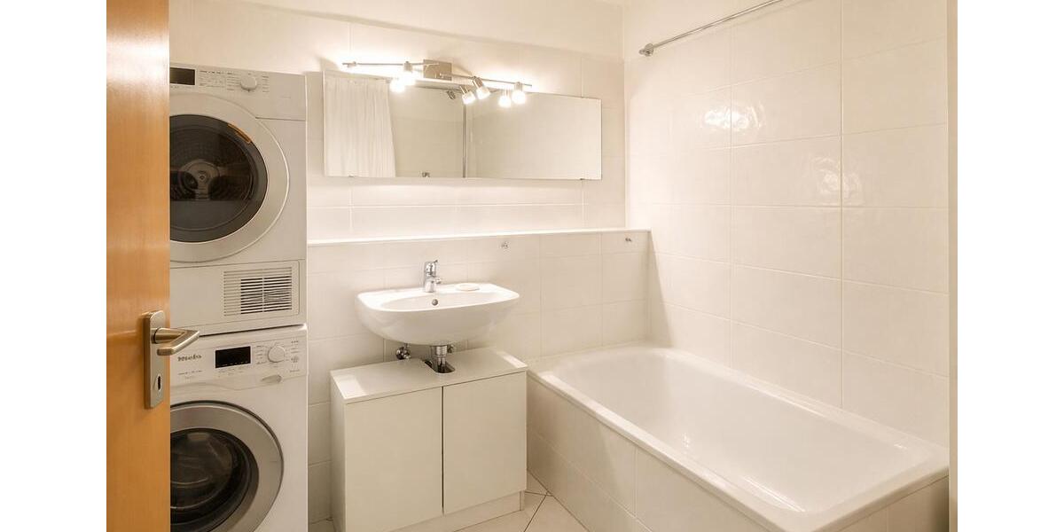 Erdgeschoßwohnung München Bogenhausen - 3 Zimmer, 95 m&sup2;, 1.620&euro; | Angebot:26335081