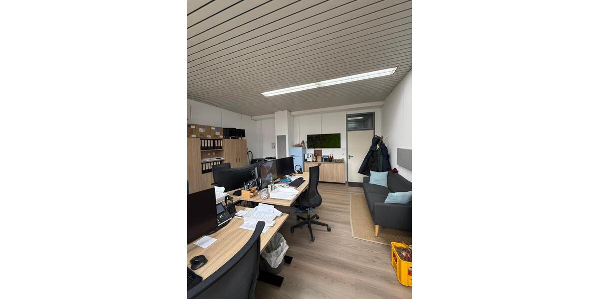 Gewerbeobjekt Putzbrunn - 660&euro; | Angebot:24753897