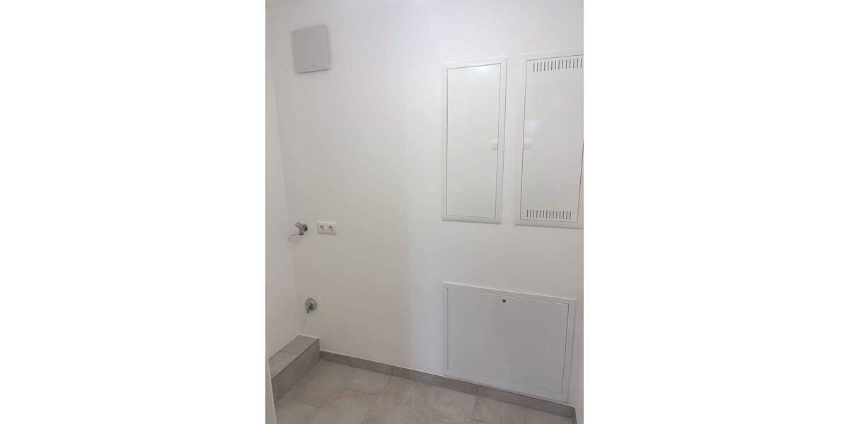 Etagenwohnung Markt Schwaben - 3 Zimmer, 82 m&sup2;, 1.650&euro; | Angebot:25698392