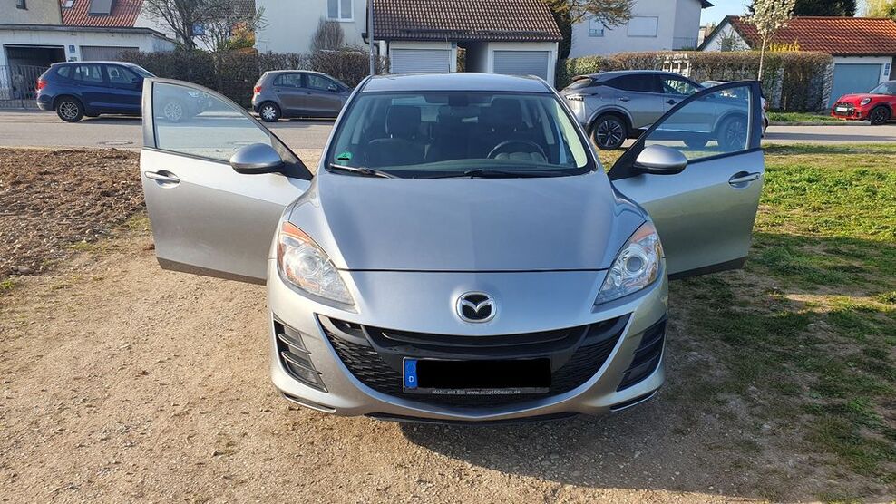 Mazda 3 132.000 km 5.500 € München 81247