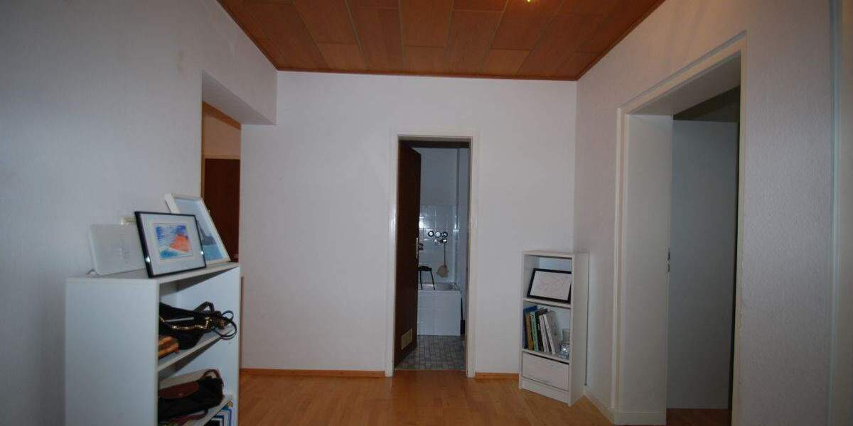 Etagenwohnung Gilching - 3 Zimmer, 82 m&sup2;, 395.000&euro; | Angebot:25744794