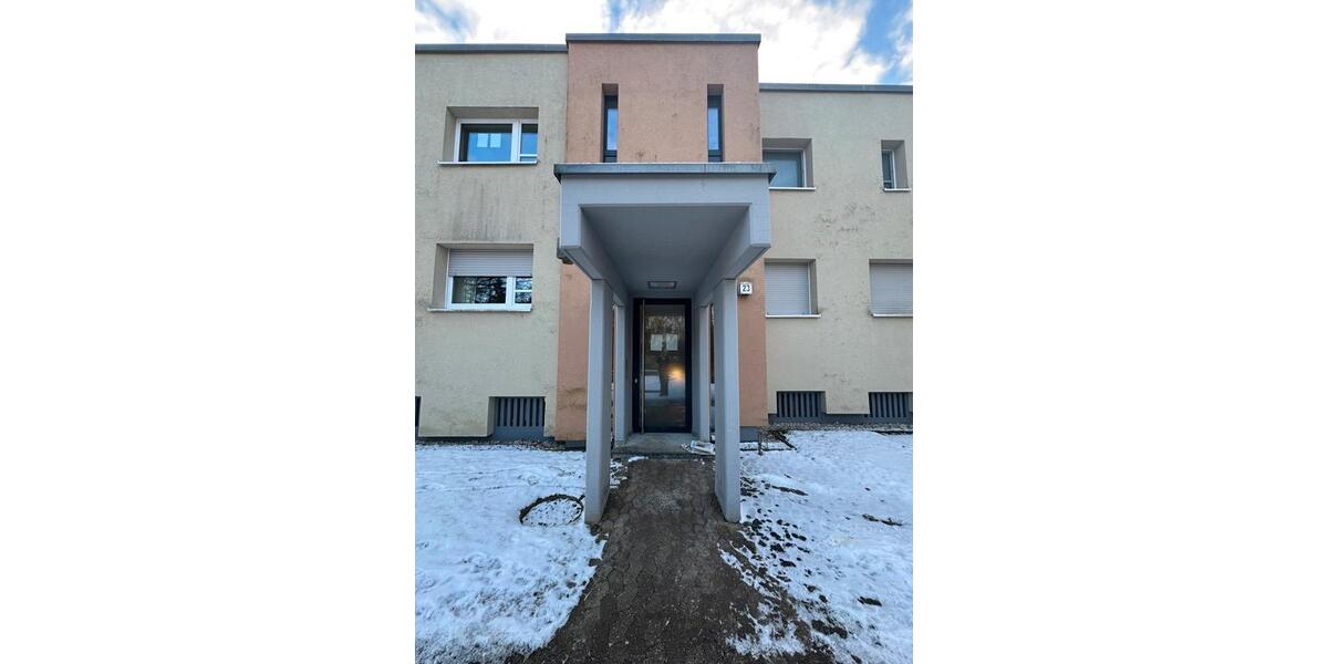 Vollsanierung: 2-Zimmer-Wohnung mit riesigem Balkon direkt an der Würm 2 zimmer