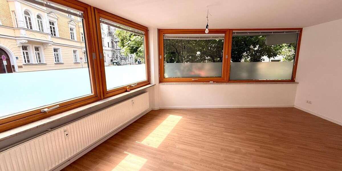 Etagenwohnung München Schwabing-Freimann - 1.5 Zimmer, 39 m&sup2;, 1.700&euro; | Angebot:26672381