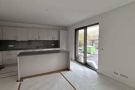 Wohnung zum Mieten in Taufkirchen 3.086 € 108.44 m² 4 zimmer