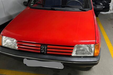 Peugeot 205 30.000 km 3.500 &euro; München 80634