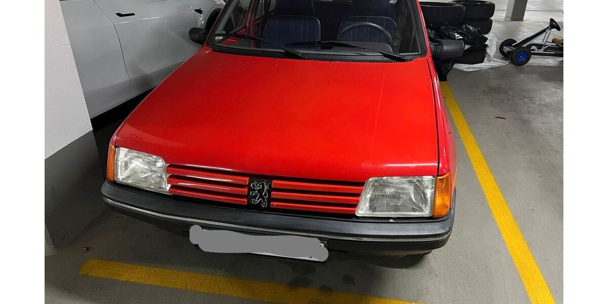 Peugeot 205 30.000 km 3.500 &euro; München 80634