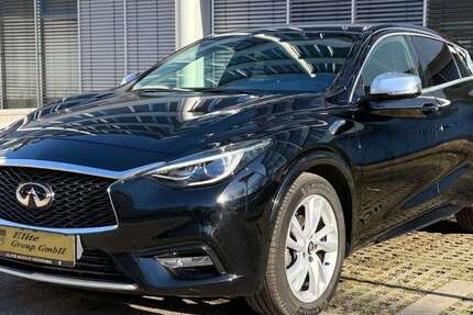 INFINITI Q30 106.000 km 12.800 &euro; München 81547