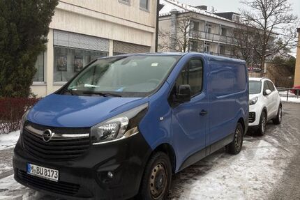 Opel Vivaro 140.000 km 10.400 &euro; München 81737