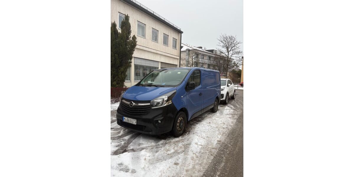 Opel Vivaro 140.000 km 10.400 &euro; München 81737