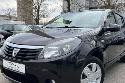 Dacia Sandero 116.962 km 2.990 &euro; München 81243