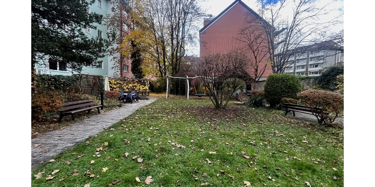 Bestlage Universität, aussergewöhnliche Sanierung und Innenausstattung 2 zimmer