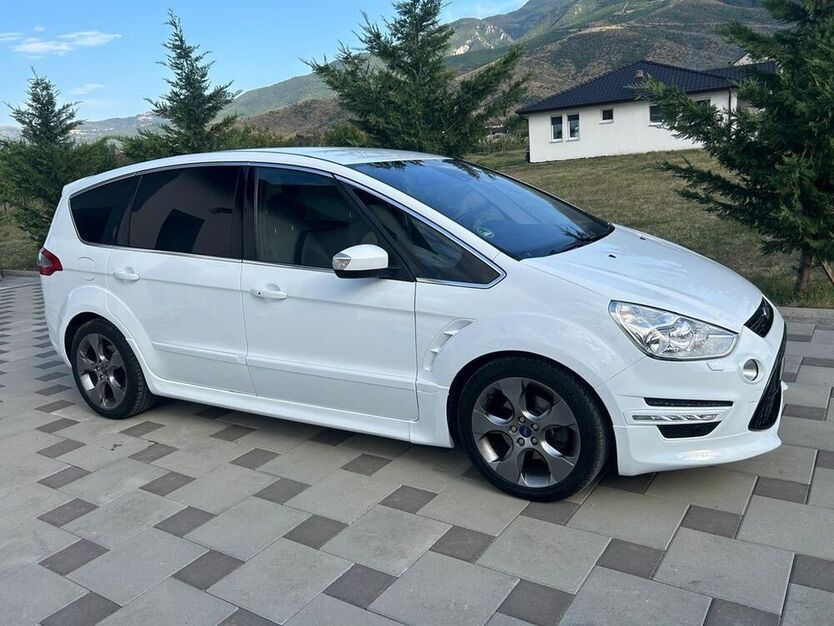 S-Max